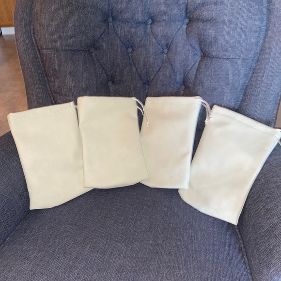 four faux leather bags Select Club Pecan Praline Whisky Cream drawstring bags - Picture 2 of 7